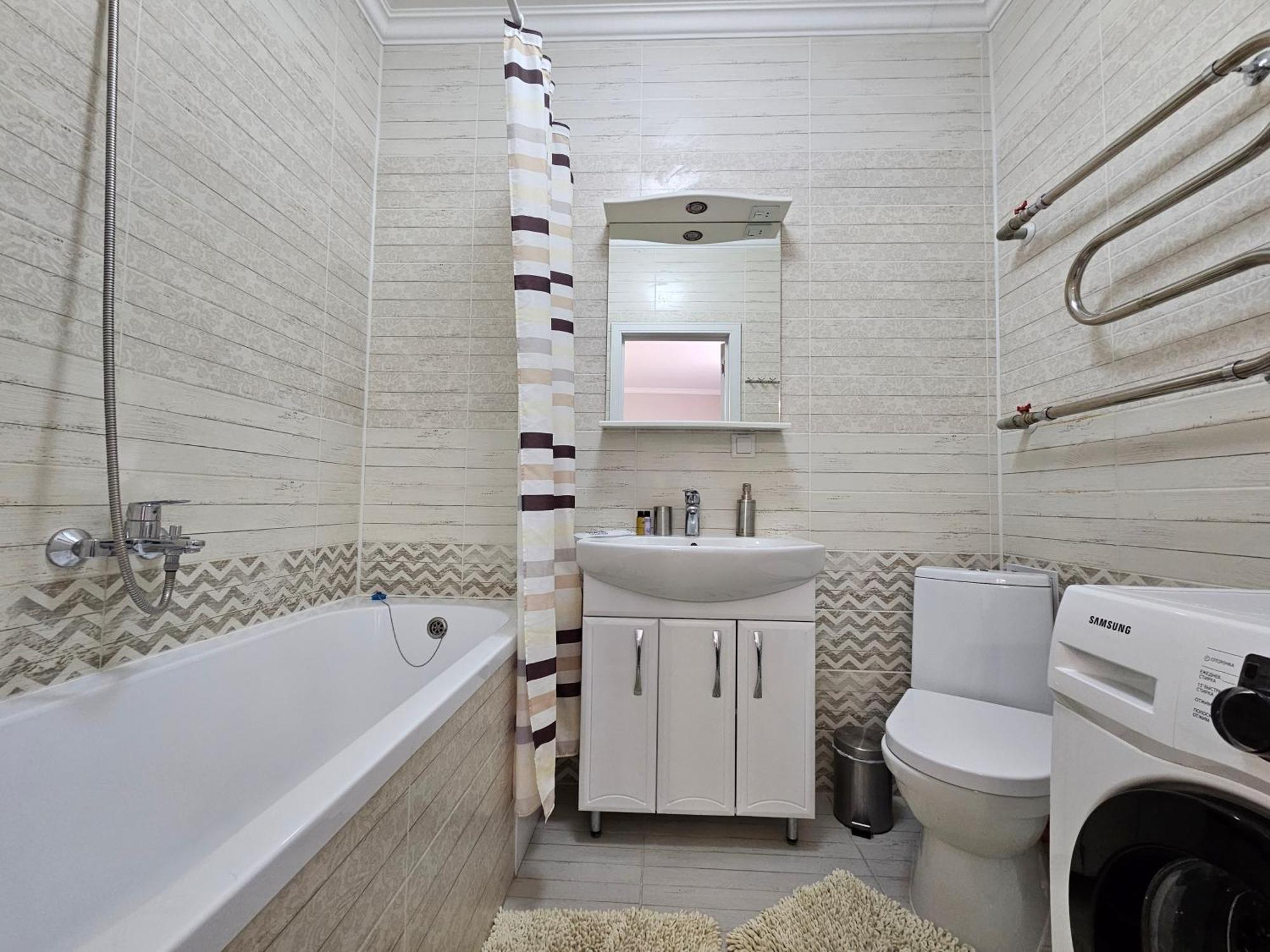 Ernaz Plus Apartments: Promenade Expo Asztana Kültér fotó